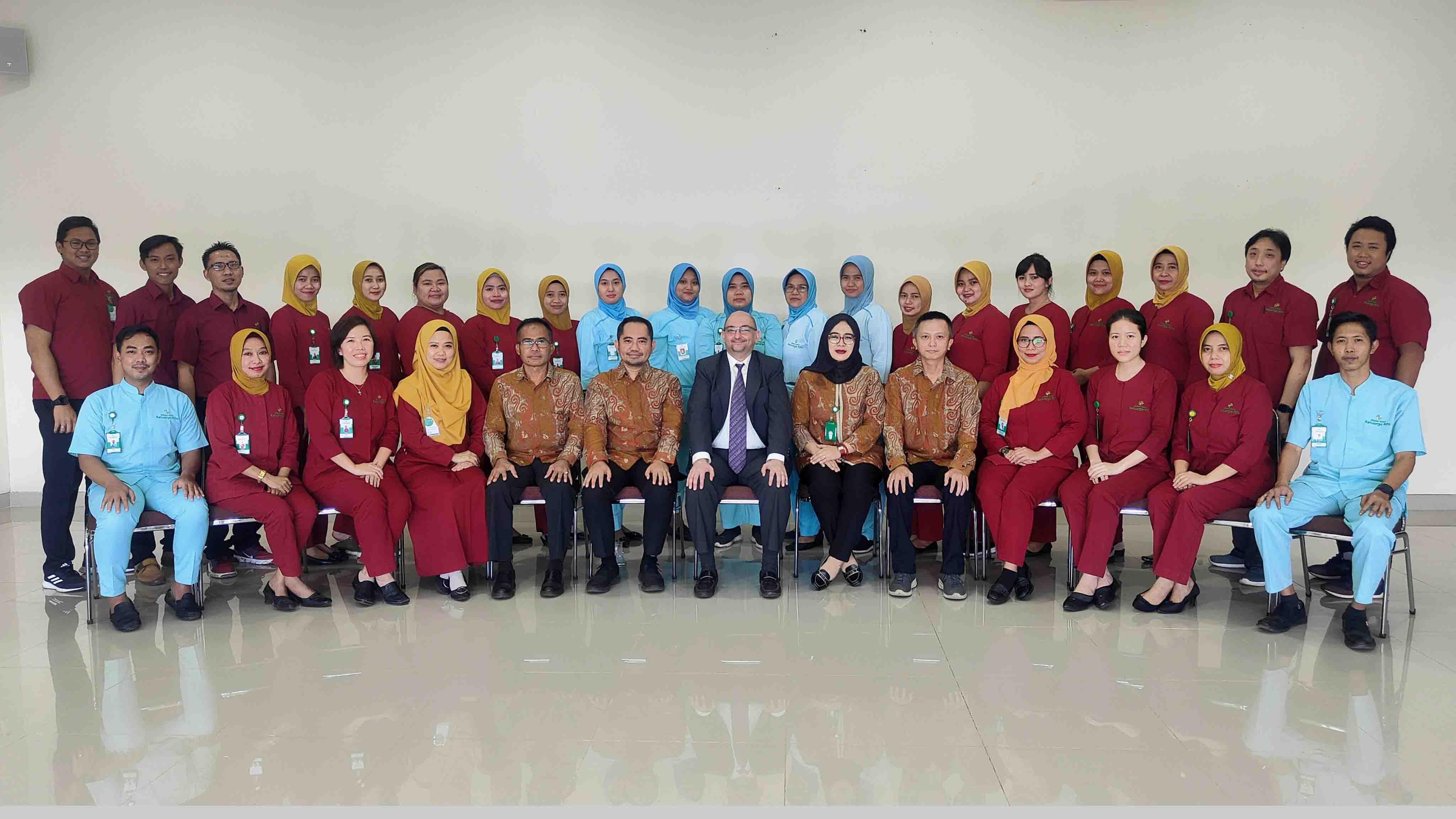 Manajemen RS Keluarga Kita